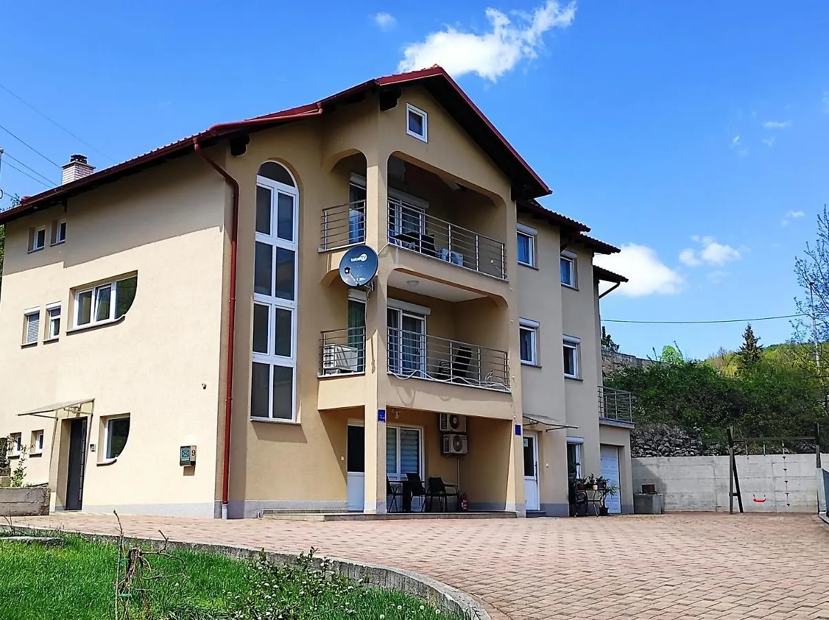 Apartments With A Parking Space Rijeka - 18146